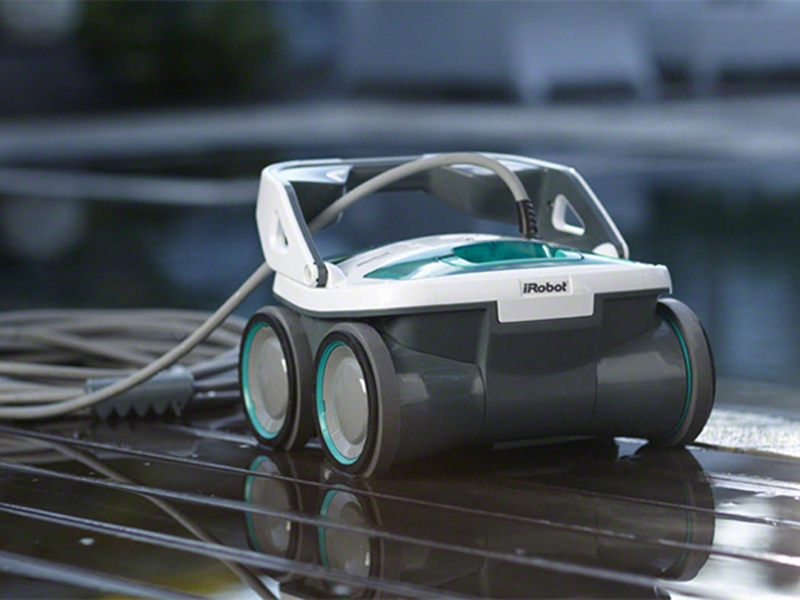 منظّف المسابح الآلي المذهل iRobot Mirra 530
